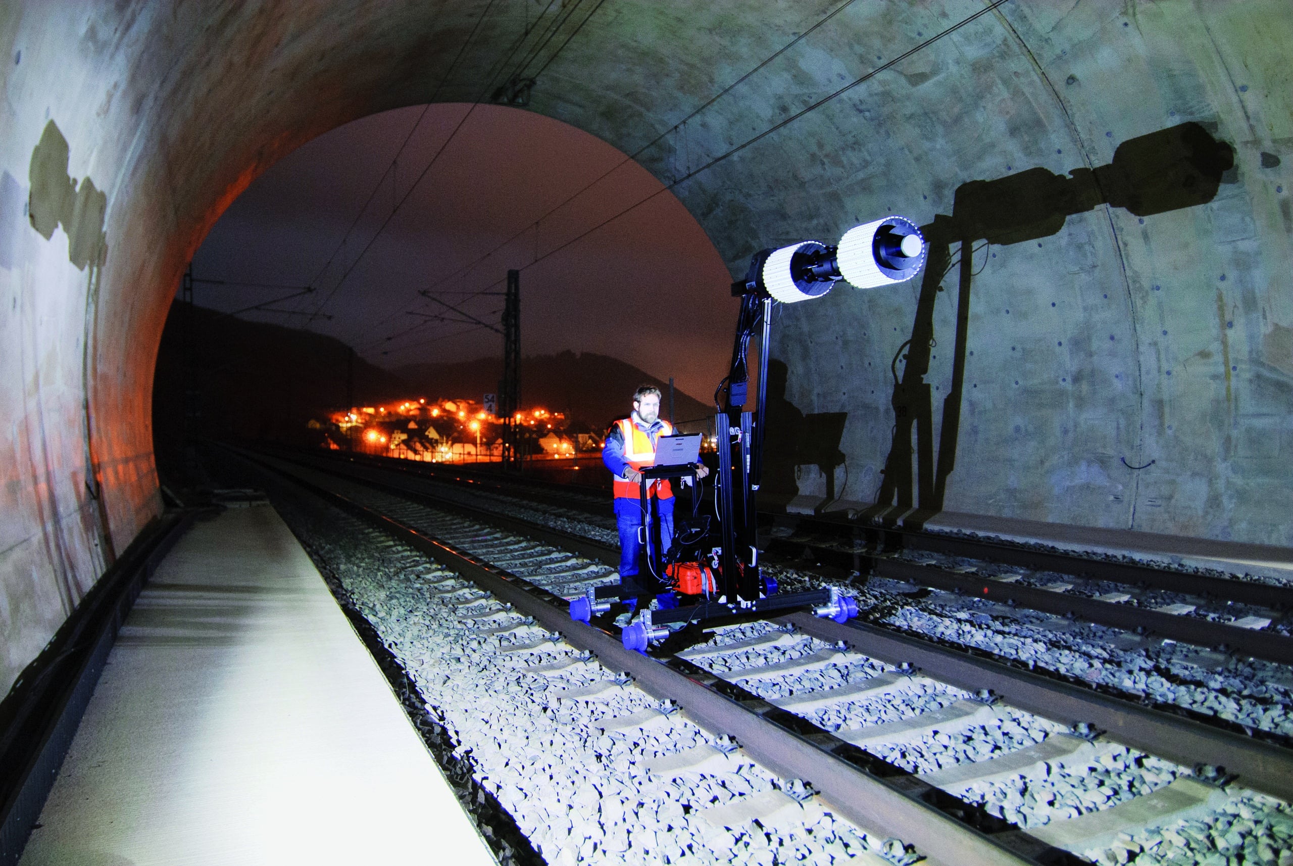 Intelli Spatial IntelliSpatial: the future of tunnel asset management - Rail Express