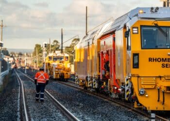 The Unimat 09-2X 4x4/4S Dynamic tamping machine is equipped with many features to ensure quality track outcomes. Image: Plasser