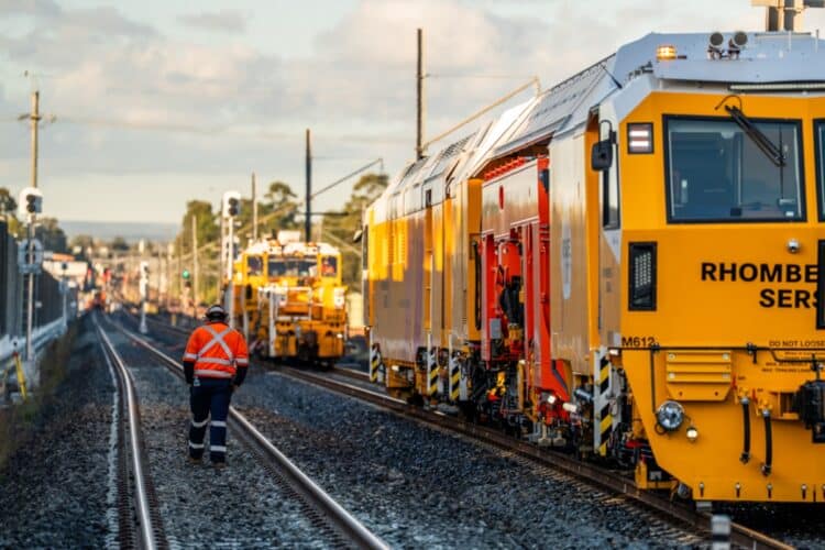 The Unimat 09-2X 4x4/4S Dynamic tamping machine is equipped with many features to ensure quality track outcomes. Image: Plasser