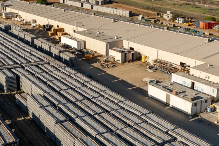 The re-sleepering program will replace degraded timber sleepers with modern concrete sleepers.
Image: Vossloh.