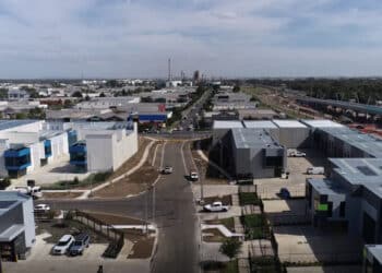 Akuna Drive opening day looking west. Image: Victorian Government
