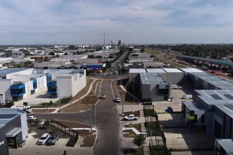 Akuna Drive opening day looking west. Image: Victorian Government