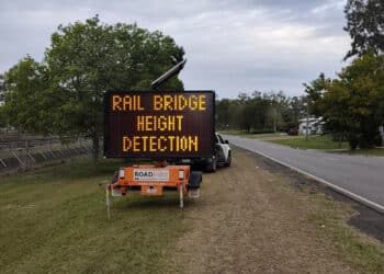 A Variable Message Sign (VMS) being displayed at Dixon Street in Wulkuraka. Image: Queensland Rail